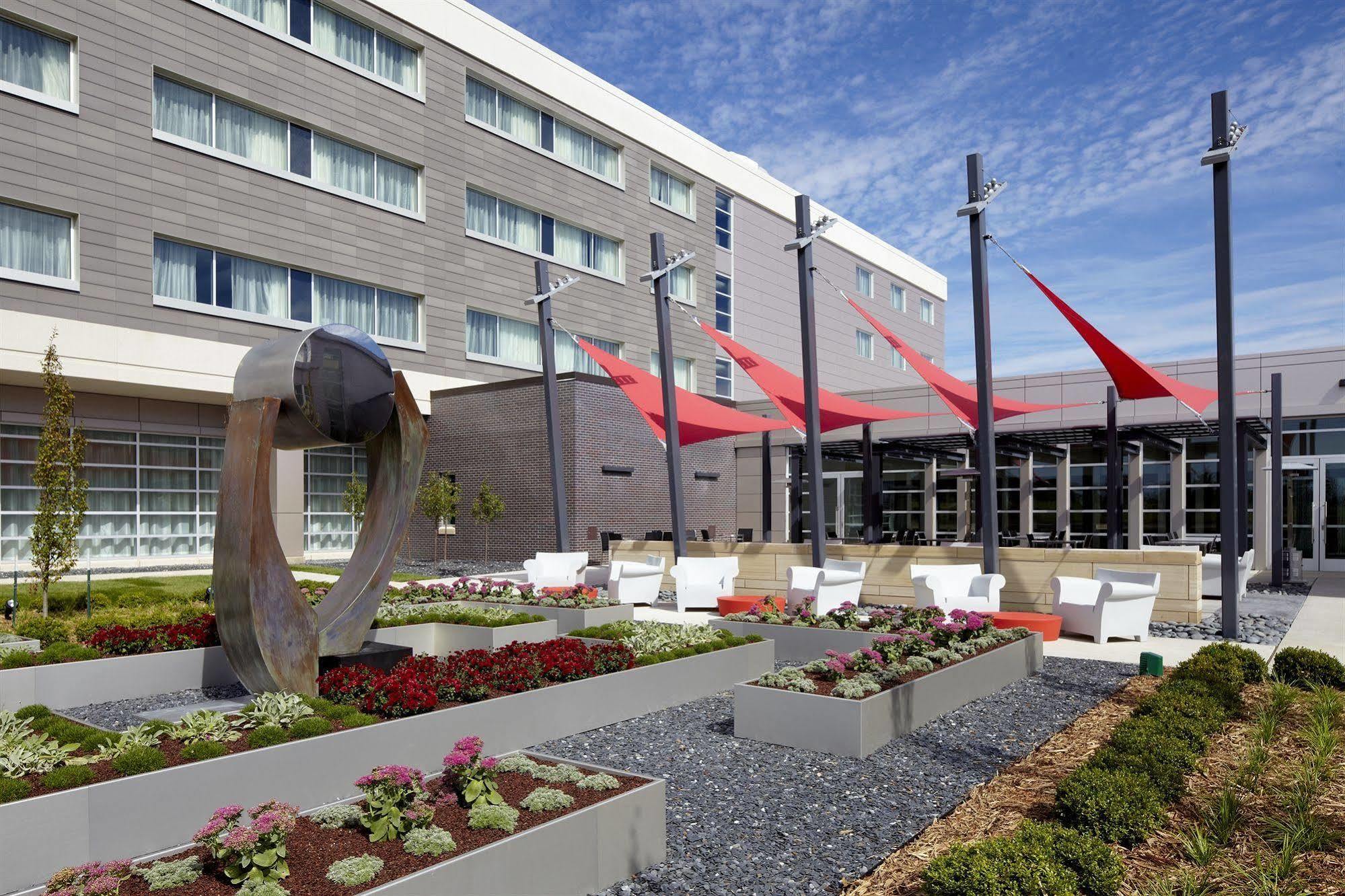 The Hotel At Kirkwood Center Cedar Rapids Εξωτερικό φωτογραφία